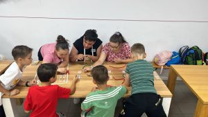 Jurnal de Tabără: Povestea Zilei 2 – Magia și Știința Jurnal de Tabără: Povestea Zilei 2 – Magia și Știința