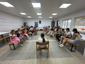 Jurnal de tabără: Povestea zilei de marți – Explozie de știință și artă pentru mama