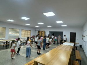 Jurnal de tabără: Povestea zilei de marți – Explozie de știință și artă pentru mama